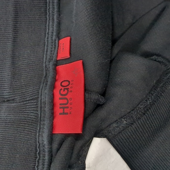 Hugo Boss Sweatpants Size Medium - Picture 5 of 7